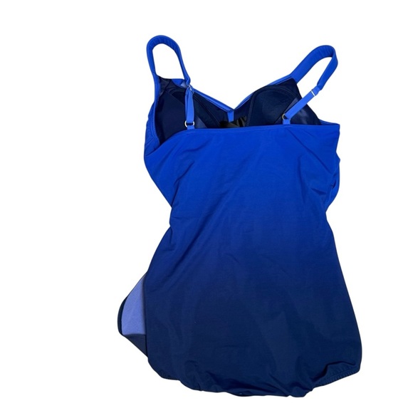 Lands’ End SlenderSuit Tummy Control Skirted 1 Piece Swimsuit Blue Ombré 12D - Picture 8 of 13